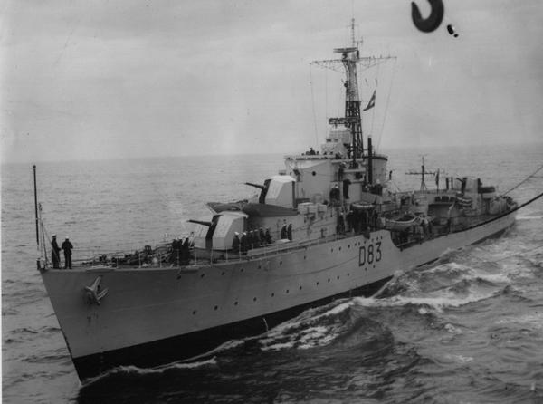 hms_ulster_med_t.jpg (32020 bytes)
